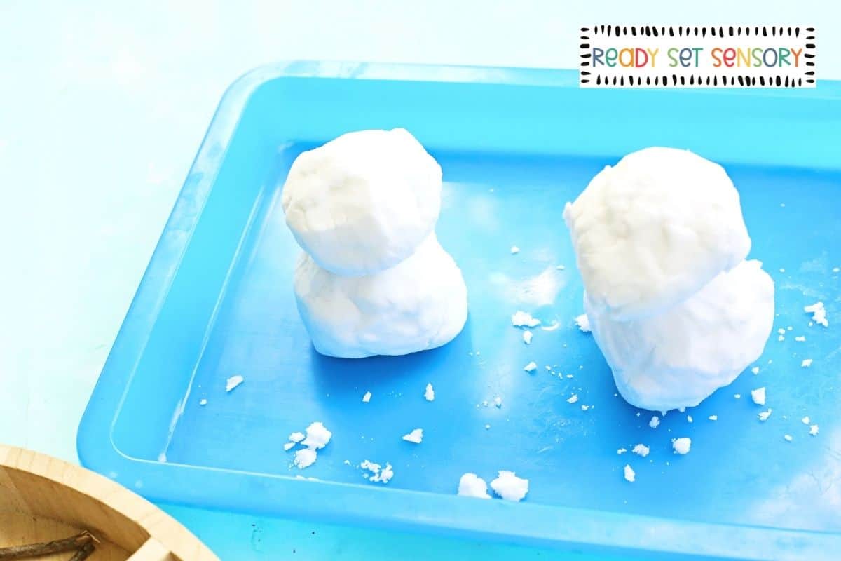 Fizzy Fake Snow Snowmen - Step 2